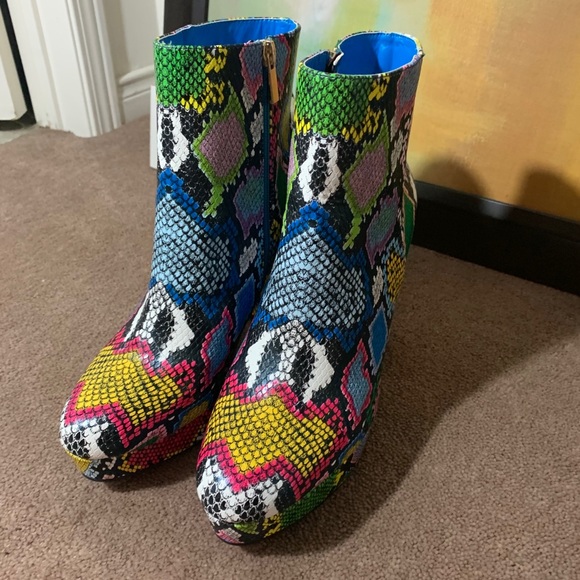 BLUE & GREEN SNAKE SORBET PLATFORM BOOTS- SIZE 9 - Picture 5 of 6